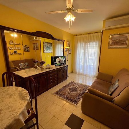 Apartament Montana Τορεβιέχα Εξωτερικό φωτογραφία