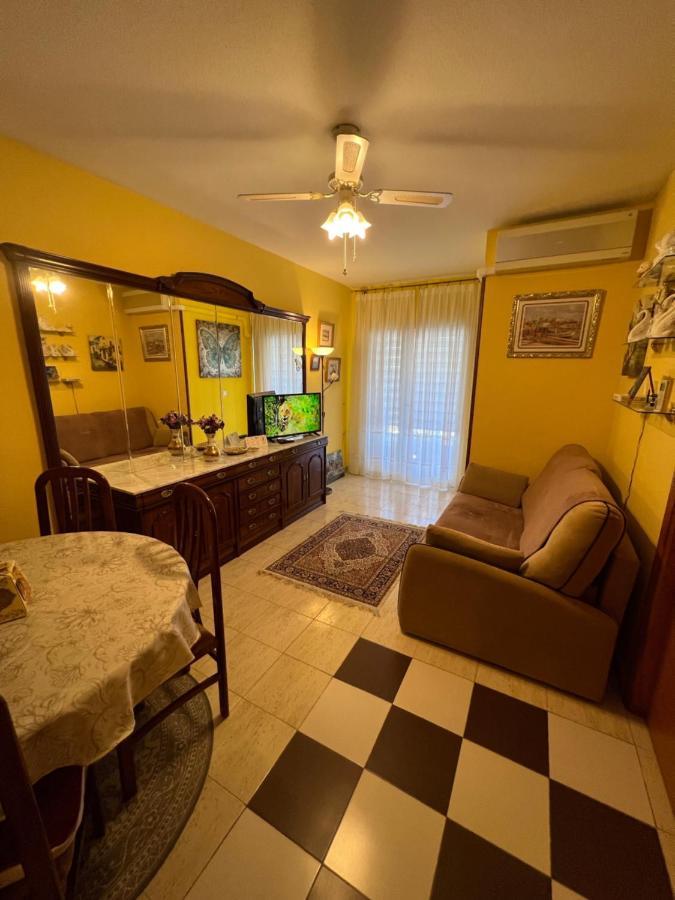 Apartament Montana Τορεβιέχα Εξωτερικό φωτογραφία