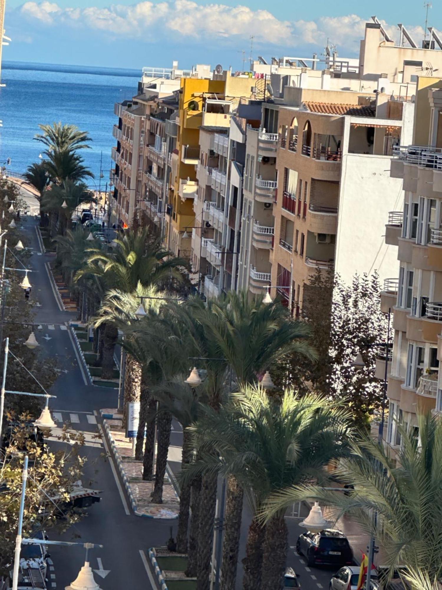 Apartament Montana Τορεβιέχα Εξωτερικό φωτογραφία