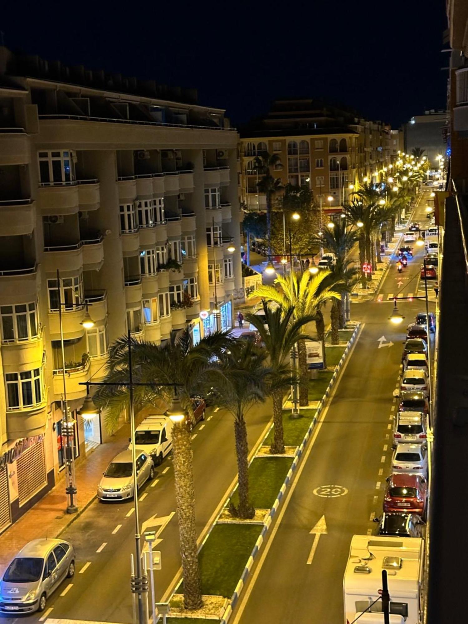 Apartament Montana Τορεβιέχα Εξωτερικό φωτογραφία